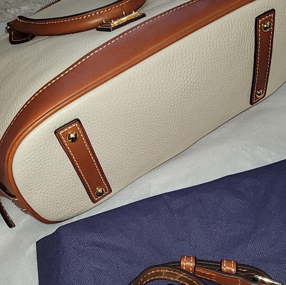 Dooney and Bourke handbag